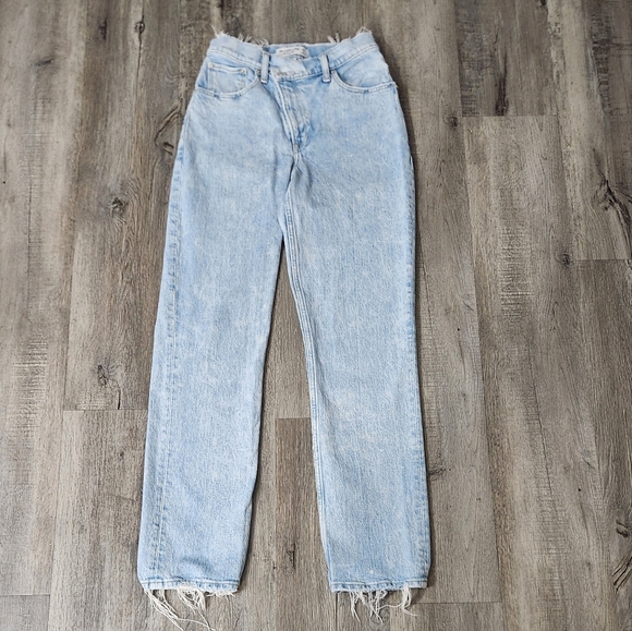 Abercombie And Fitch The 90s Straight Utra High Rise Curve Love 26/2R - Picture 6 of 13